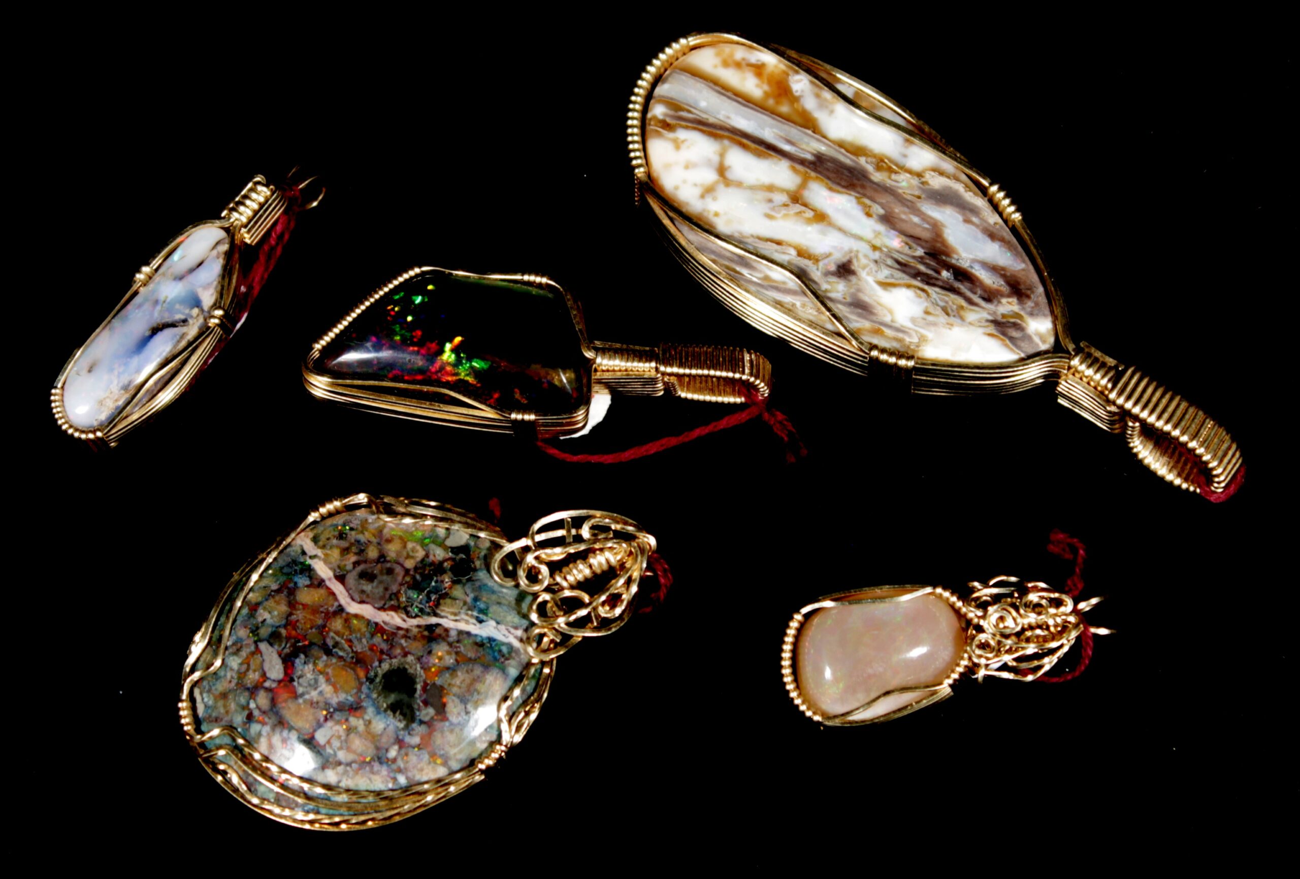 Royal Peacock Opal Mine – All you find are yours to keep
